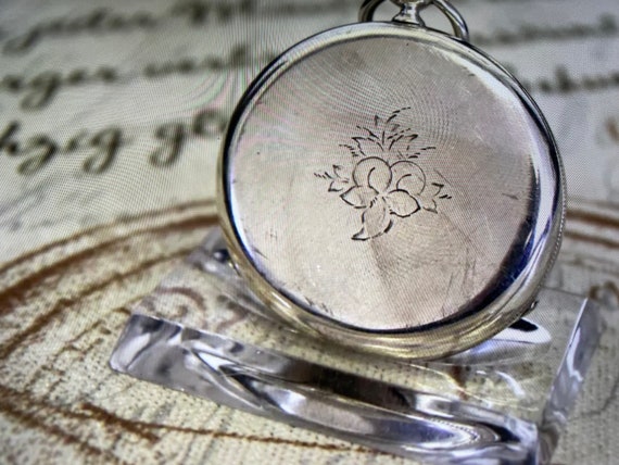 Antique Solid Silver Key Wind ESCAPEMENT A CYLIND… - image 6