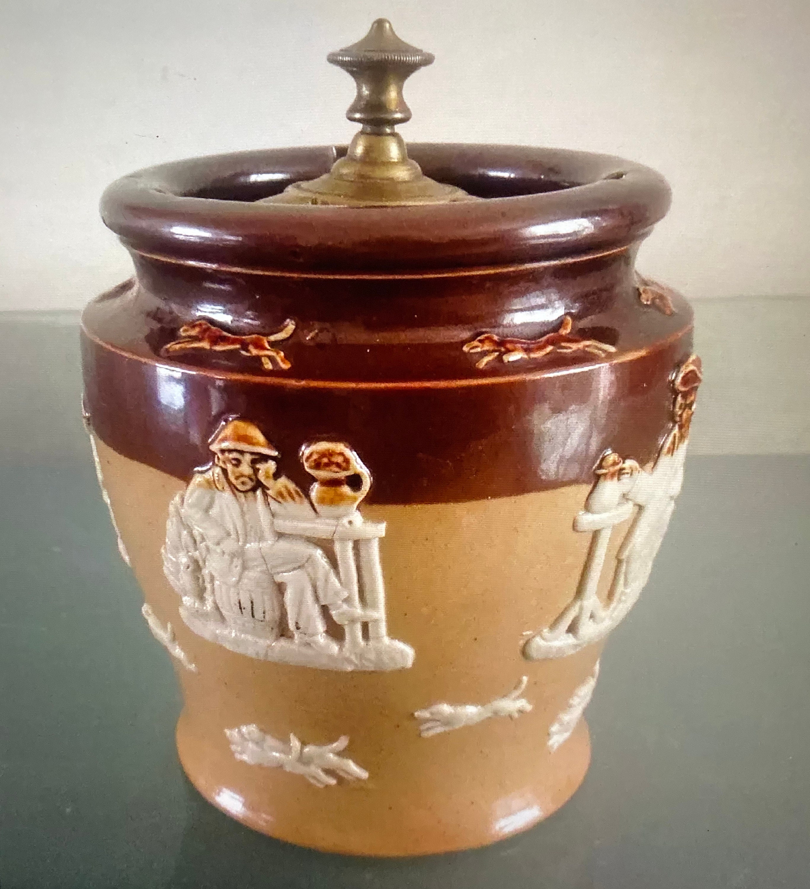 Antique Decorated Royal Doulton Tobacco Jar With Screw Down lid 1908