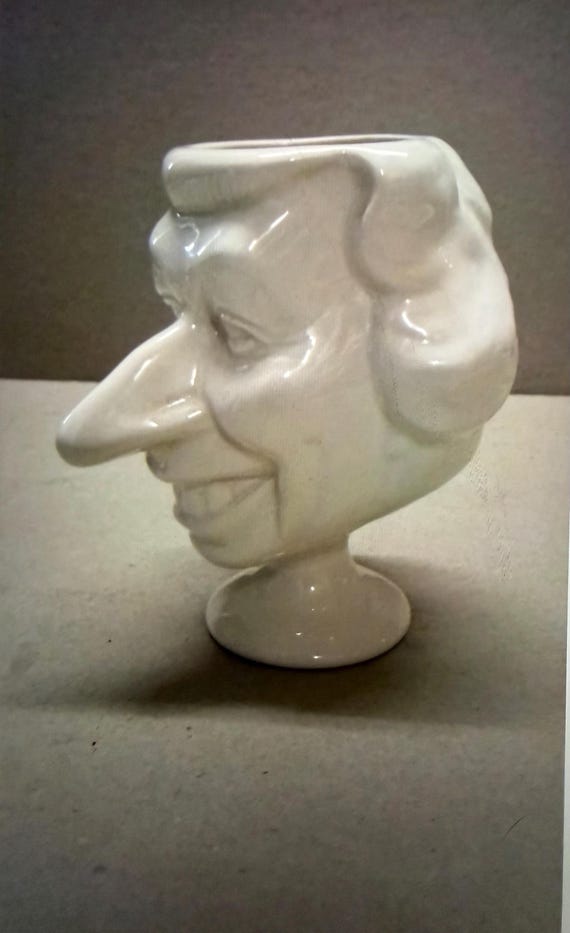 Vintage LUCK and FLAW Spitting Image Egg Cup - Queen Elizabeth II - Carlton 1983 - Unused