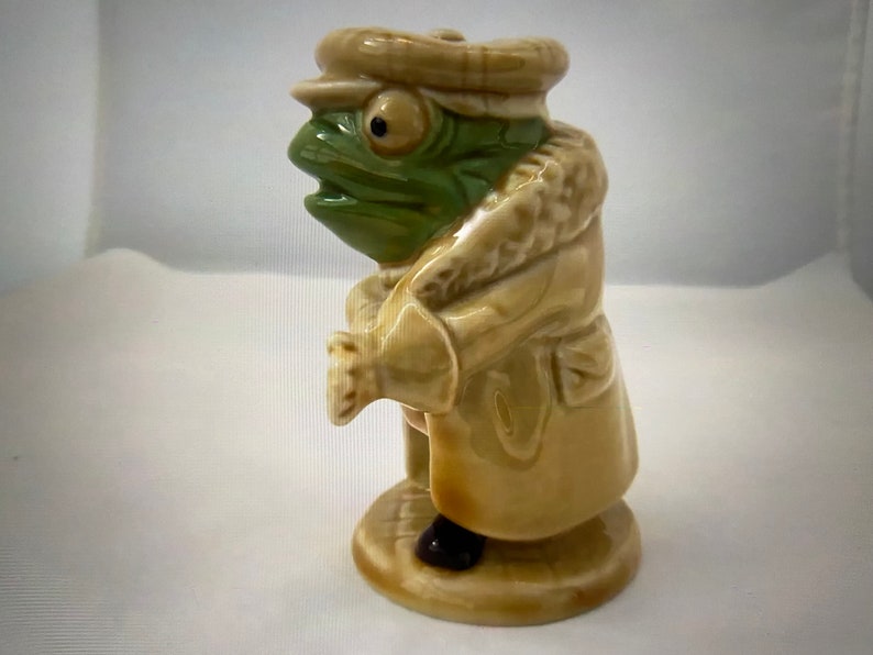 Vintage Wade ‘toad’ Wind in the Willows Figurine - New Vic Theatre ...