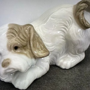 Vintage Nao Lladro Puppy - in perfect condition