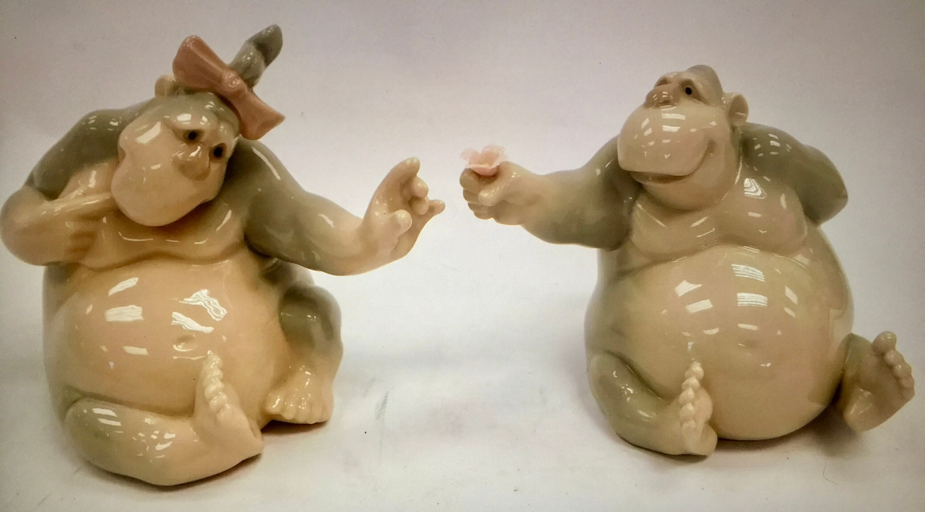 Vintage Rare LLADRO NAO Gorillas Apes Love Porcelain Figures