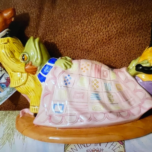 Royal Doulton Wind in the Willows 'No Amount of Shaking' - Boxed - Mint Condition