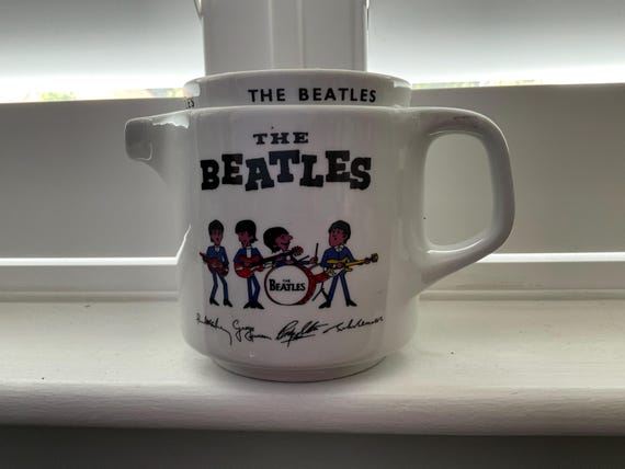 Vintage The Beatles Porcelain Signature Teapot - All Four Characters and Signatures Decoration