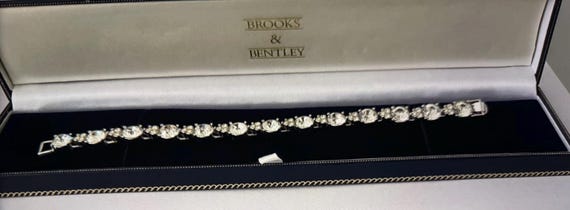 Brooks and Bentley Diamanté Stone Bracelet - Never Worn - Boxed