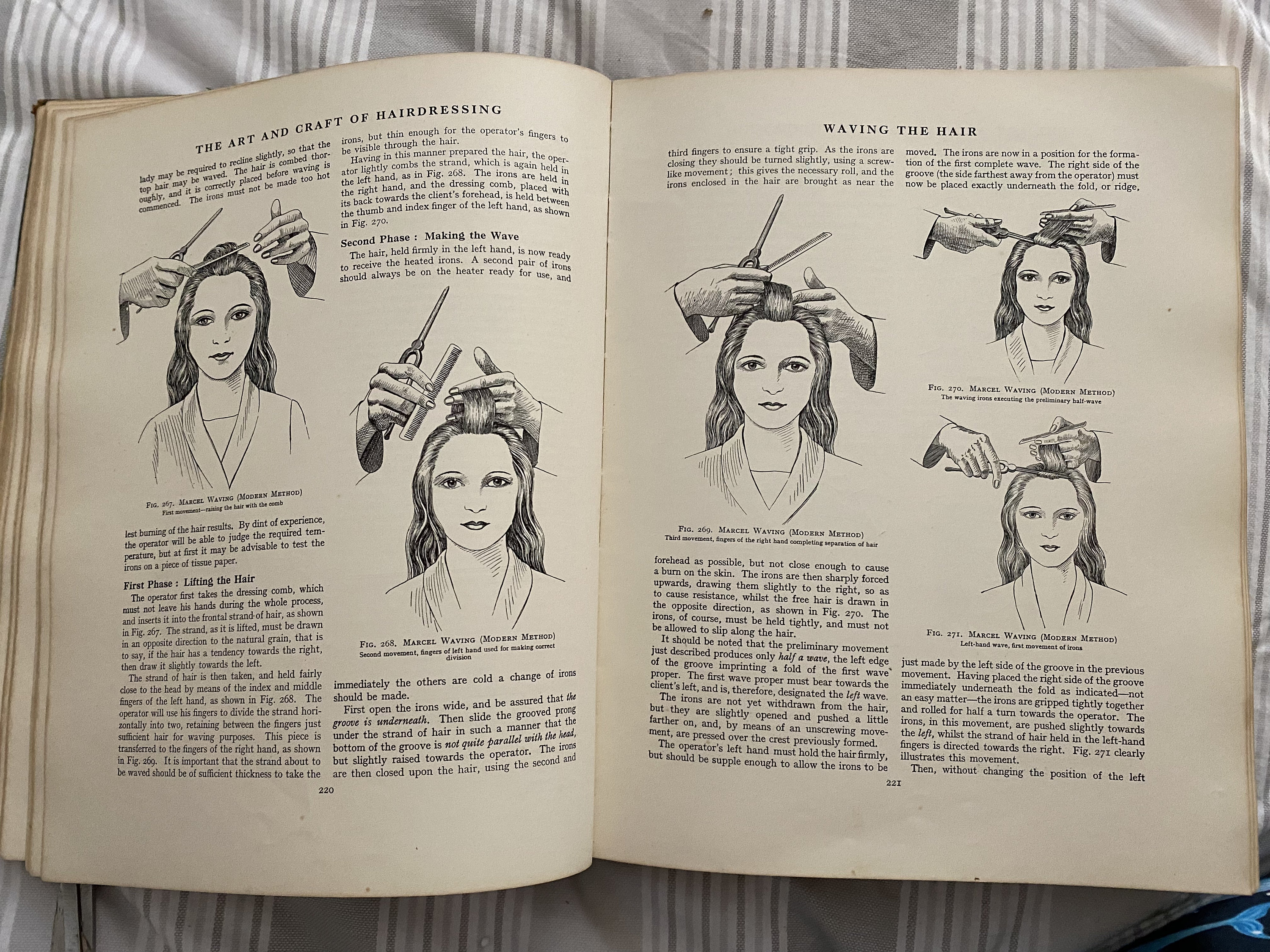 THE ART AND CRAFT OF HAIRDRESSING 1963年 Vintage the Art and Craft of Hairdressing Complete Guide