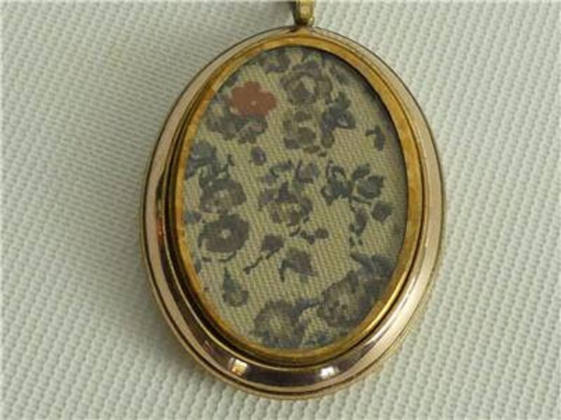 Antique Rolled Gold Double Picture Locket with original chain