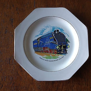 Vintage J & G Meakin Mallard Gresley&#39;s Pacific Record Breaker -  25.5 cm diameter wall plaque/plate.