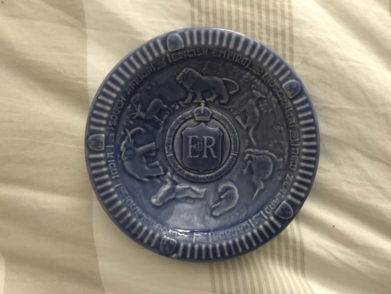 Vintage Wade Dish - Commemorating The British Empire - in mint condition  - 1953
