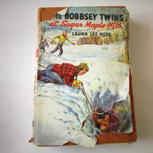 The Bobbsey Twins at Sugar Maple Hill by Laura Lee Hope - 1955