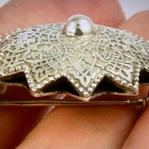 Vintage Sterling Silver Star Design Celtic Engraved Front Brooch 1950s image 3