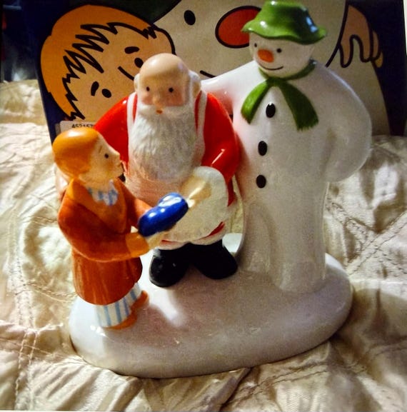 Coalport - Father Christmas And The Snowman - The Special Gift - Special Edition - Mint Condition - Boxed and Certificate  - 2004