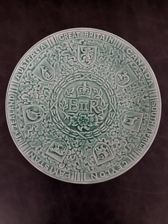 Antique Royal Wedgwood Queen Elizabeth II Coronation Plate - 1953