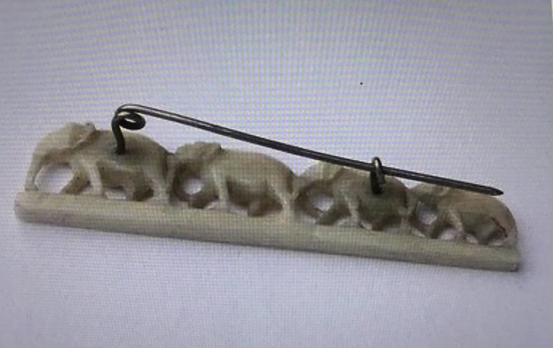 Carved Hand Crafted Bone Bovine 1930/'s African Vintage Brooch