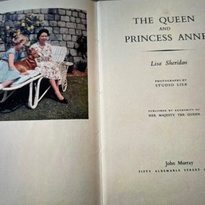 Vintage The Queen and Princess Anne by Lisa SHERIDAN