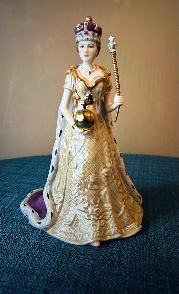 Vintage Spode Queen Elizabeth II The Diamond Jubilee - Mint Condition - Limited Edition