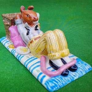 Royal Doulton - Wind in the Willows Sprawling By The River Bank - WW5 - 2003