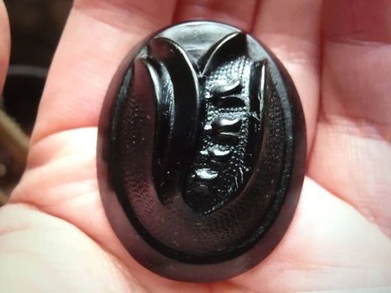 Antique Victorian Carved Vulcanite Tulip Mourning Brooch