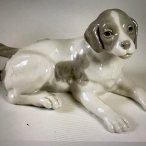 Vintage NAO (by Lladro) Puppy Dog Figurine - Excellent Condition.