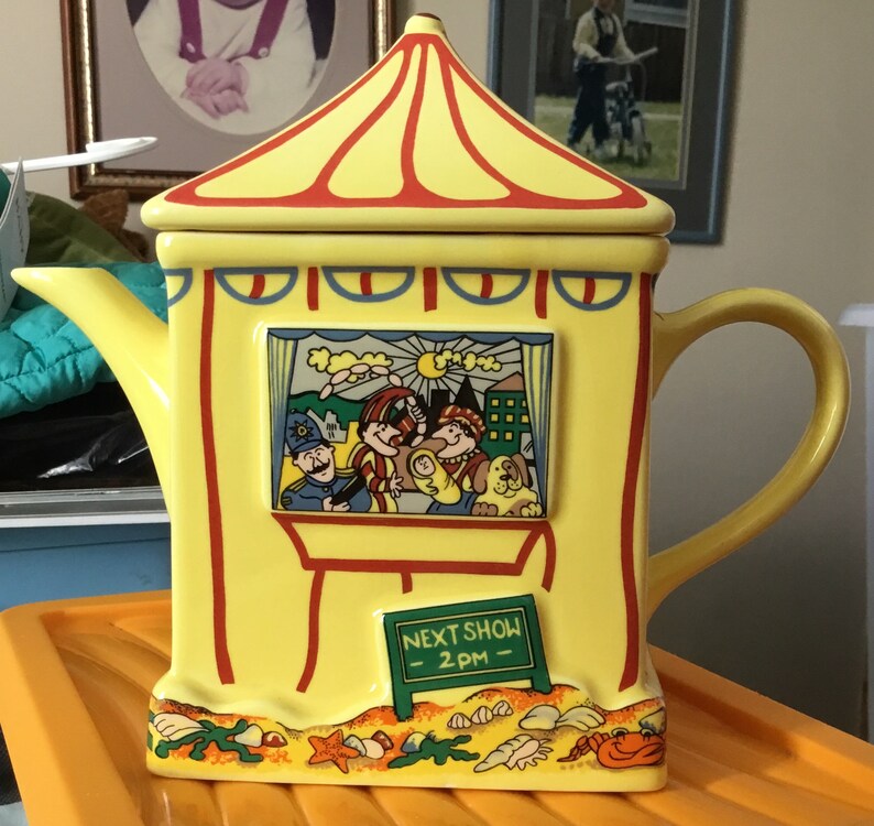 Wade Punch and Judy Show Tea Pot Etsy UK