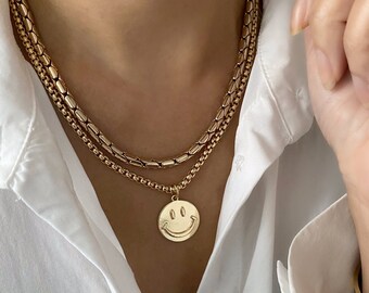 Lux Accessories Black Lace Gold Tone Emoji Scrunch Smiley Face Choker Necklace Lux Accessories Black Lace Gold Tone Emoji Scrunch Smiley Face Choker Necklace