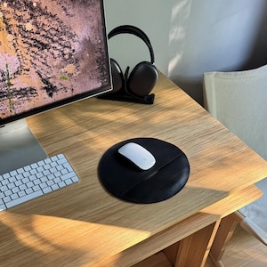 Leder-Mauspad mit Handgelenkstütze: Italienisches vollnarbiges Leder | Handgefertigt in Europa