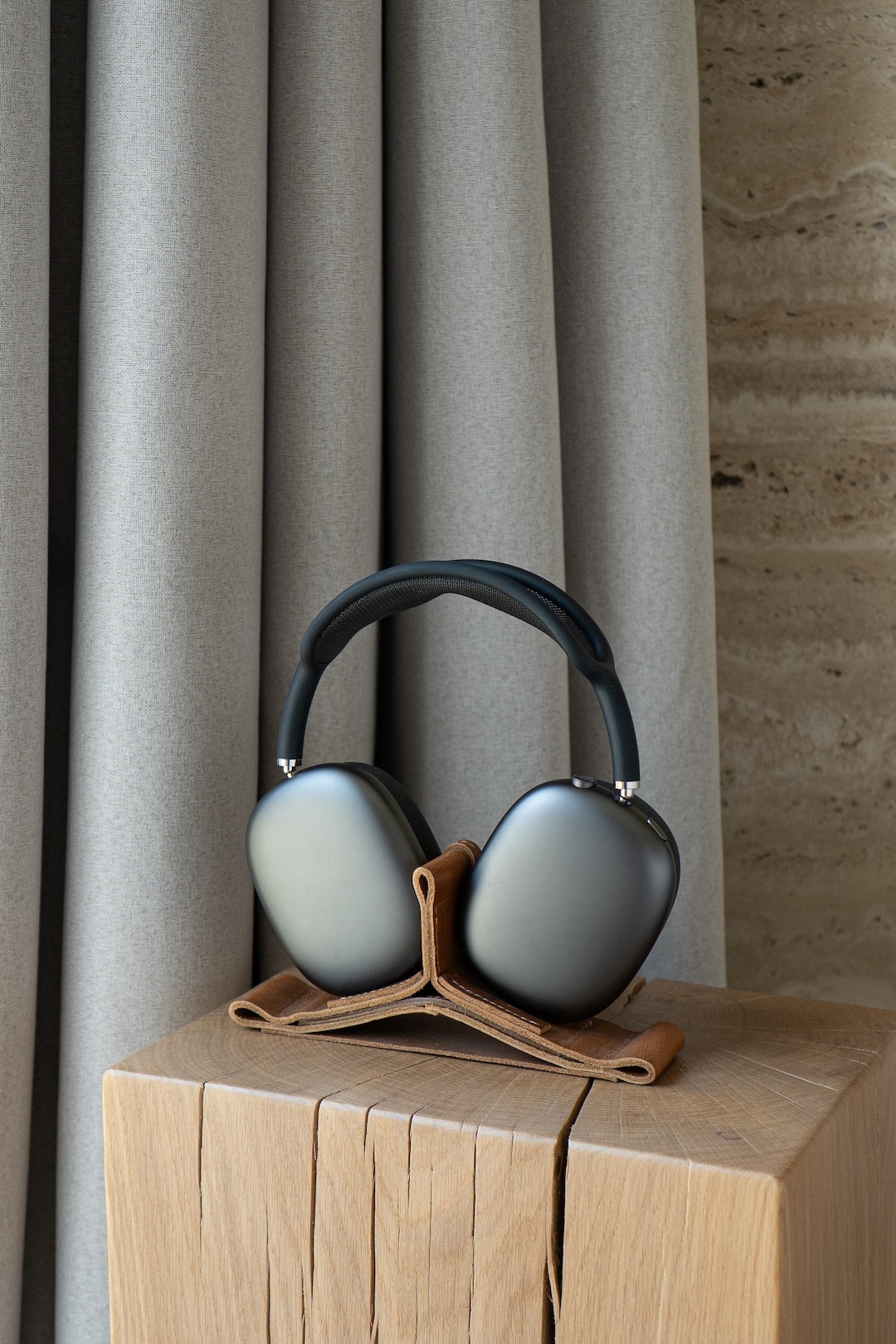 AirPods Max用低電力モードスタンド：イタリア製フルグレインレザー