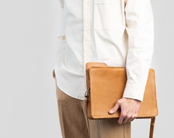 Leather bag- The File / fits inside MacBook 13/14 / Crafted from Italian full-grain leather