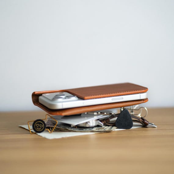 MagSafe iPhone Leather Folio: Italian Full-Grain, 3 Card Pockets