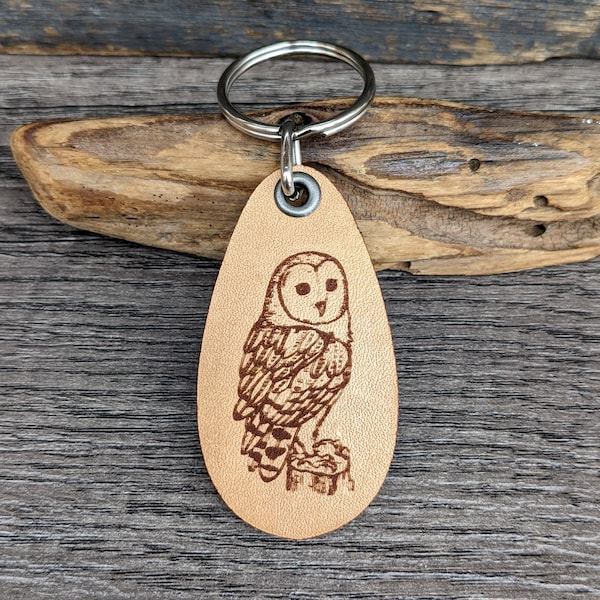 Barn Owl - genuine leather keychain