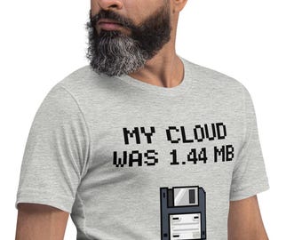 Camiseta de disquete: nostalgia de la generación X, humor tecnológico de los 90