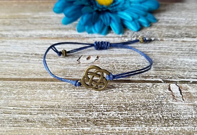 Macrame Festival Bracelet Small Celtic Knot Bracelet Adjustable Sister Celtic Knot Bracelet Best Friend Bracelet Bronze Celtic Knot