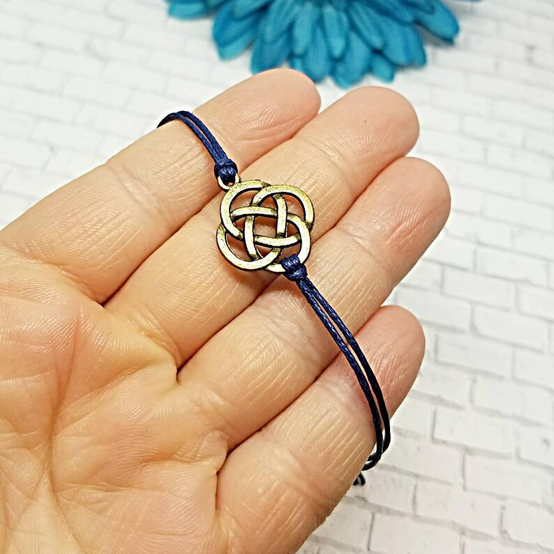 Macrame Festival Bracelet Small Celtic Knot Bracelet Adjustable Sister Celtic Knot Bracelet Best Friend Bracelet Bronze Celtic Knot