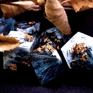 First Breath of Autumn (Custom Paint) - White and gray-blue handmade sharp edge resin dice set for DnD, D&D, Dungeons and Dragons, RPG dice