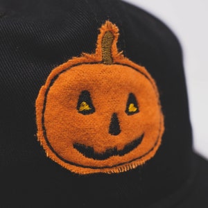 Citrouille Jack-O-Lantern en tissu // bonnet découpé à la main