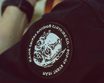 Logo patch (glow in the dark) iron on/sew on
