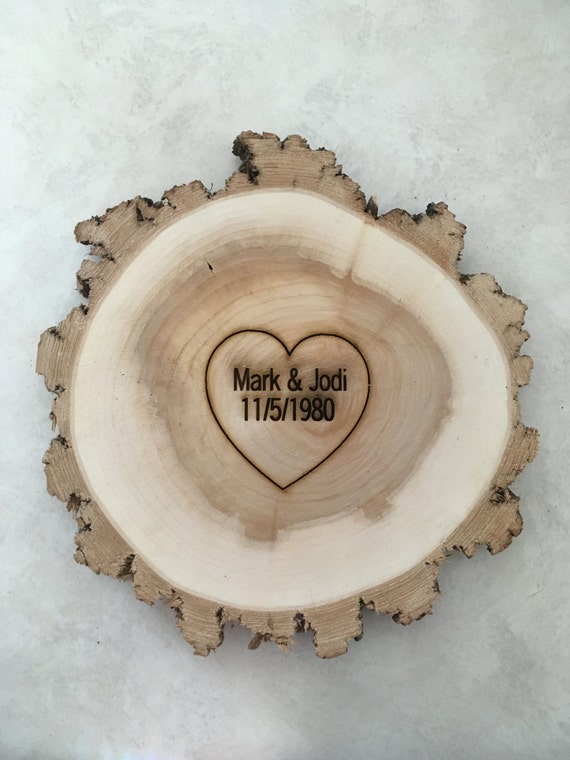 WILLOW WOOD Slice 9-10 Inch With 3 Inch Laser Cut Heart With Personalized  Engraving 