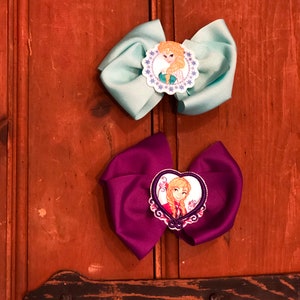 Elsa and Anna (Frozen 2)  bows