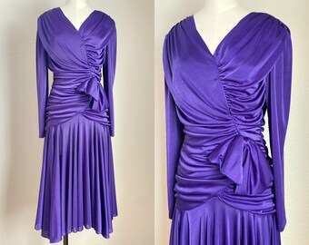 Années 1970/1980 Slinky Knit Purple Ruched Bow Detail Disco Dancing Party Dress