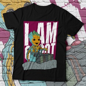 I AM GROOT || T-shirt designed by us, with love.