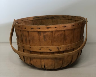 Apple Basket, 1900's New England Half Bushel Apple Basket,  Produce Gathering Basket,Split Wood, Bentwood Handle