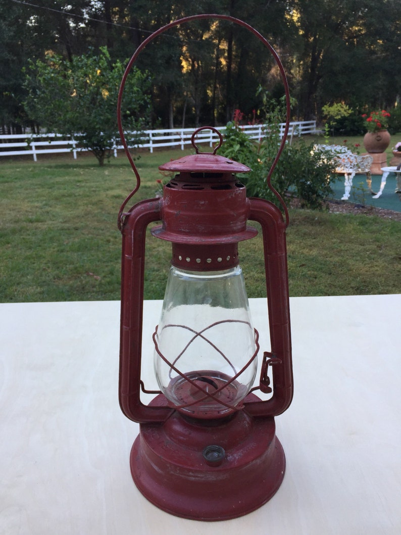 RED BLIZZARD Hurricane Lantern Vintage
