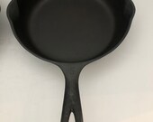 Wagner Ware Sydney, 5 , Cast Iron Pan, Black Skillet