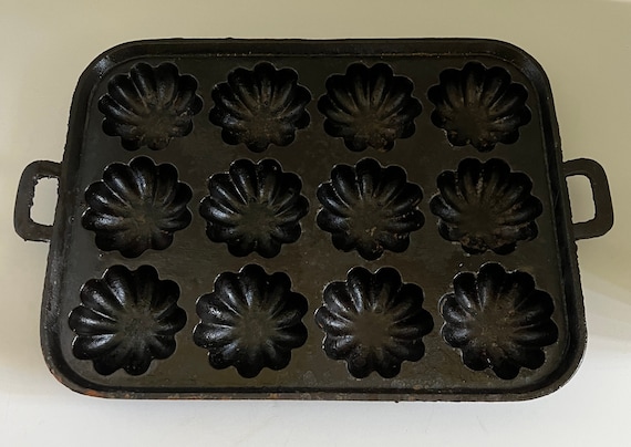 Cast Iron Turks Head Gem Pan 12 Muffins Collectable Cast -  Norway