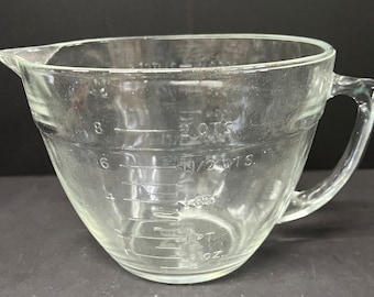 Anchor Hocking Glass Mixing Batter Bowl with Lid 2 Quart NEW
