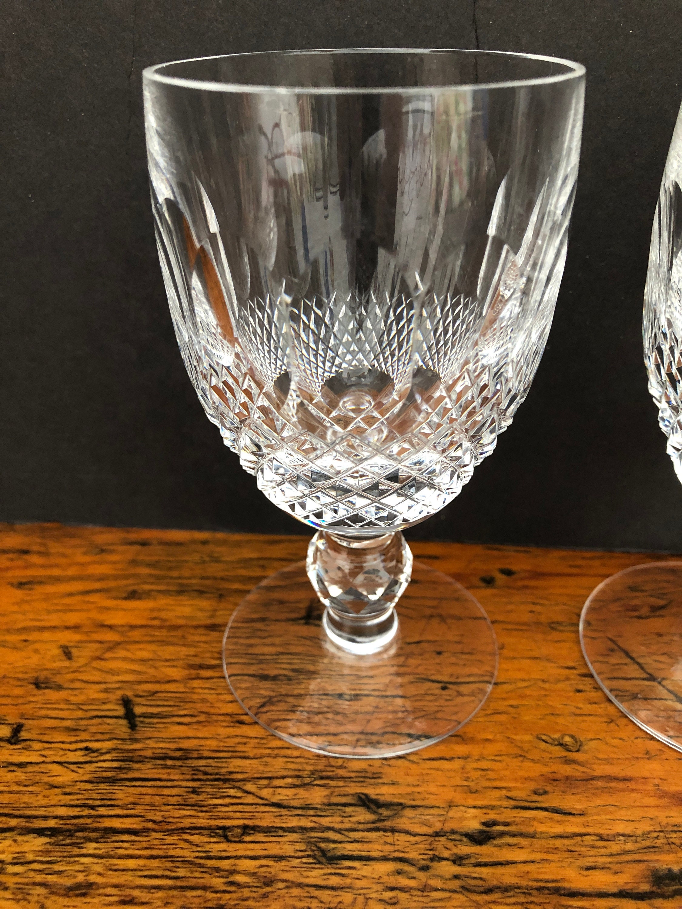 Set of 2 or 4 Aura Crystal Wine Glasses – Cimber Designs