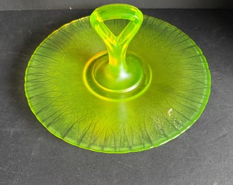 Depression Era, Uranium, Stretch Glass Tray #318