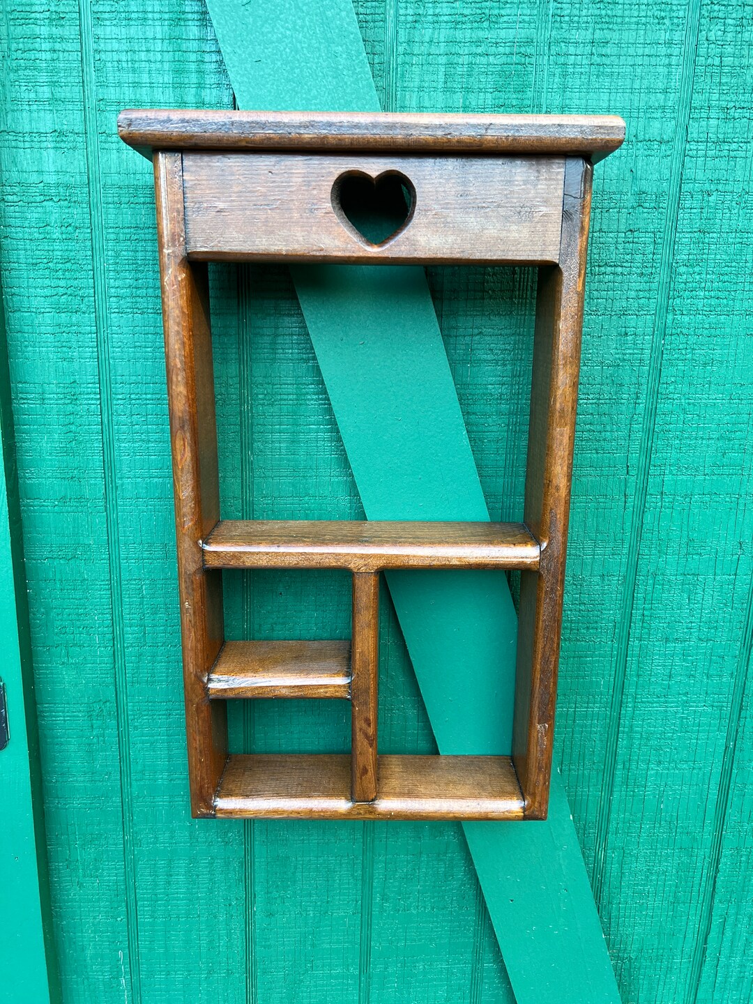Knick Knack Shelf, Heart Cutout, Pine Wood, Country Style, Wall Decor