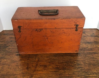 Nice File Box, Lift Top, Brass handle, Recipe Box