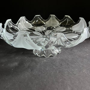 Mikasa, Crystal Serving Dish, Sunflower Pattern, Clear, Wedding Present, Like New, Vintage, Circa 1980s, Gift Ware image 3